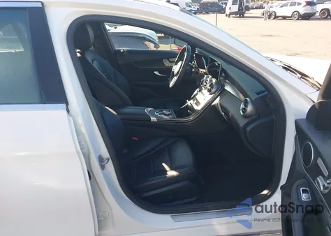 2021 Mercedes-Benz C 300 Sedan from USA, damaged, VIN W1KWF8DB4MR608730